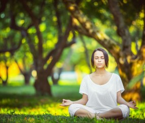 kaiyun入口-闪电击穿蓝色堡垒，那不勒斯开局5分钟残暴撕碎曼城，英超霸主防线竟成纸糊！您没有提供具体内容，请提供比赛详情或事件描述，我将为您生成一个标题。