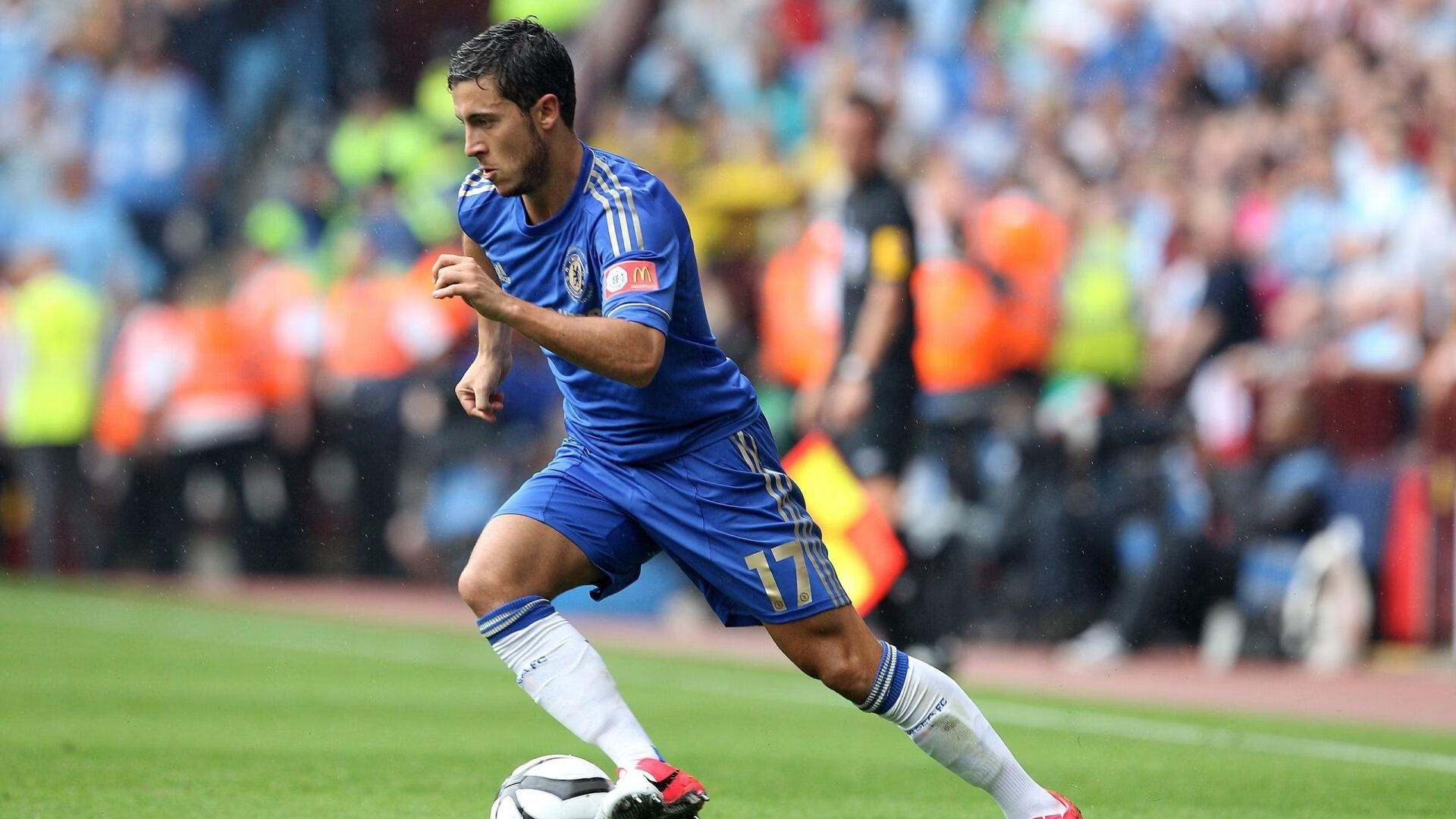 新规下的冰与火之歌，莱万封神与美国队争议撕裂绿茵场，新规下的冰与火之歌，莱万封神与美国队争议撕裂绿茵场